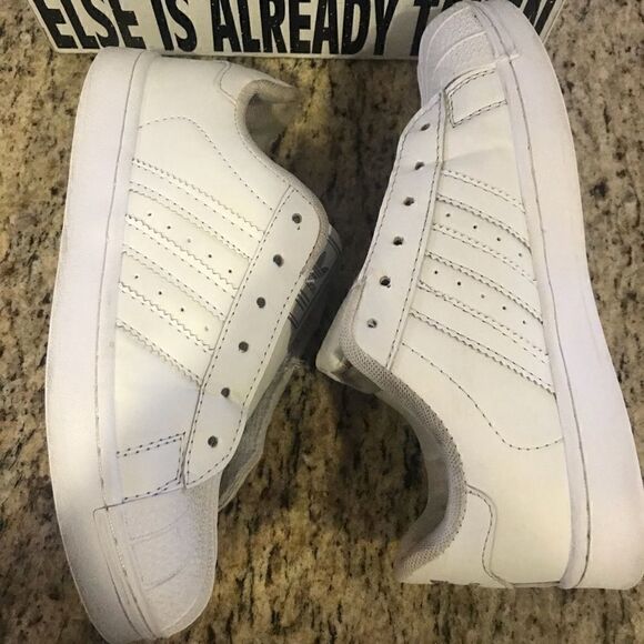 AdidasâOriginalâSuperstar đâSneakersâSzâ8 - Picture 4 of 8